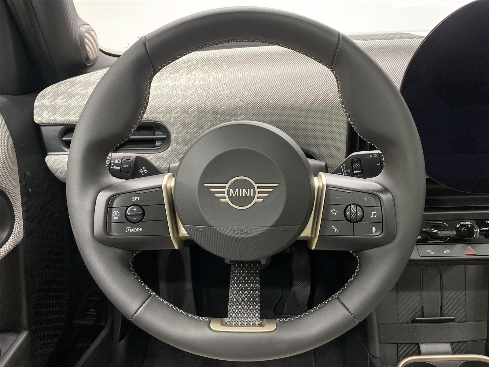 Certified 2025 MINI Cooper S FWD image 15