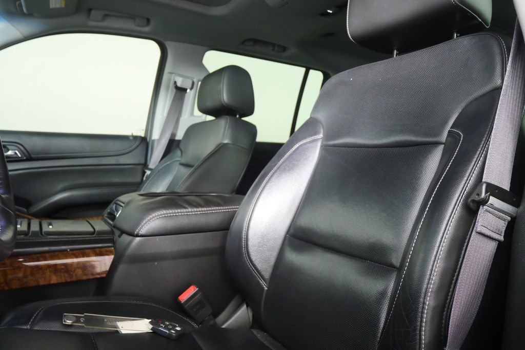 Used 2015 Chevrolet Suburban LTZ AWD/4WD image 9