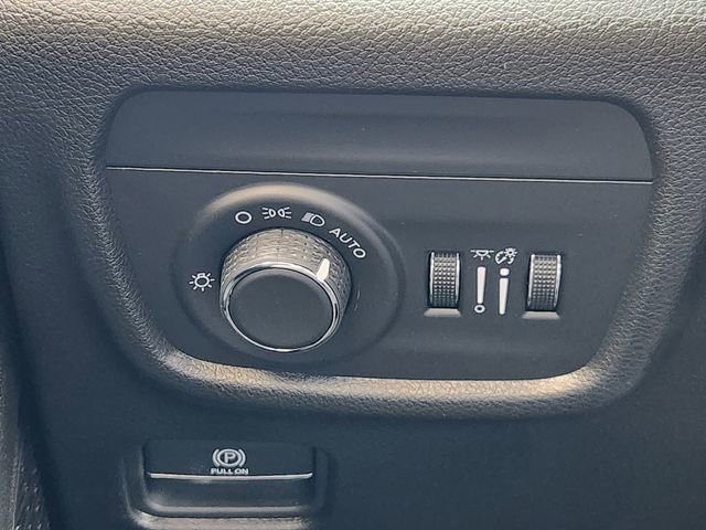 Certified 2025 Jeep Grand Cherokee L Altitude RWD image 19