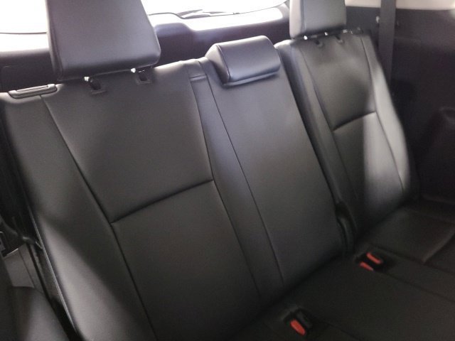 Used 2026 Toyota Highlander XLE AWD/4WD image 14
