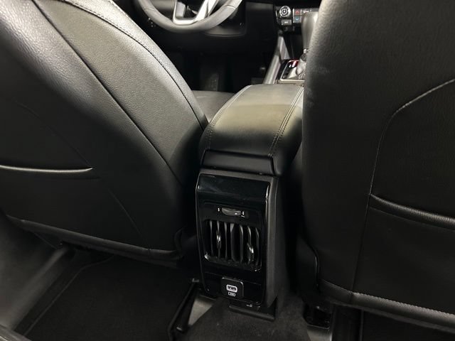 Used 2024 Jeep Compass Latitude AWD/4WD image 12
