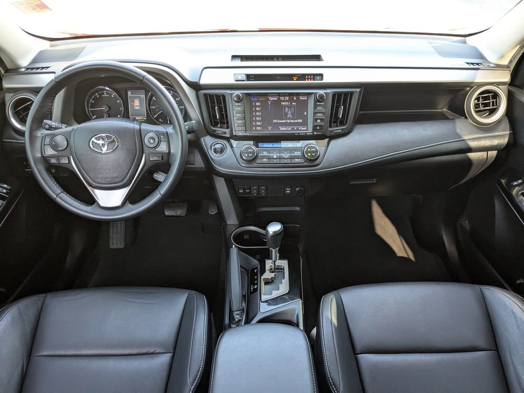 Used 2018 Toyota RAV4 Limited image 13