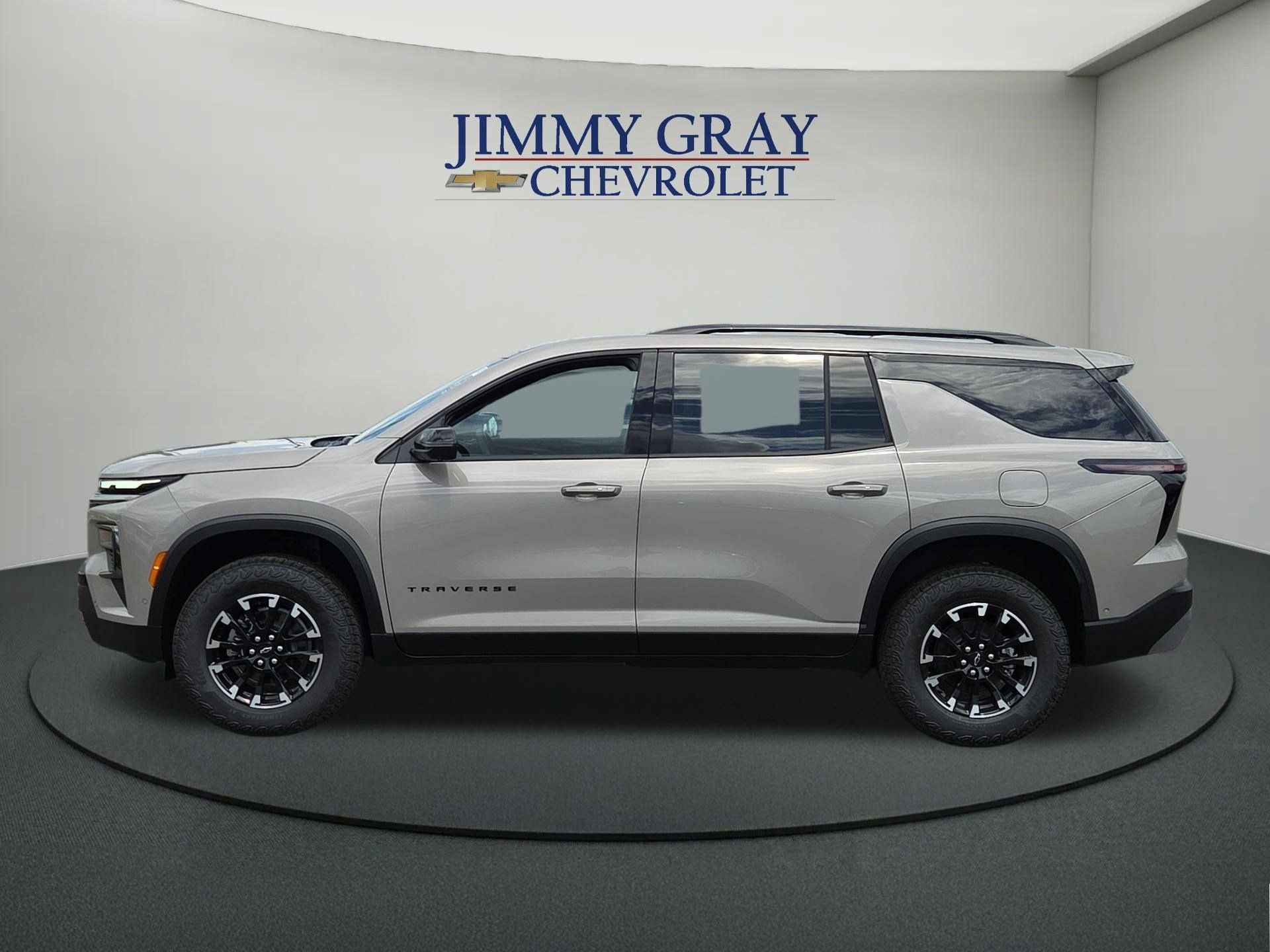 New 2026 Chevrolet Traverse Z71 w/ Enhanced Driving Package AWD/4WD image 2