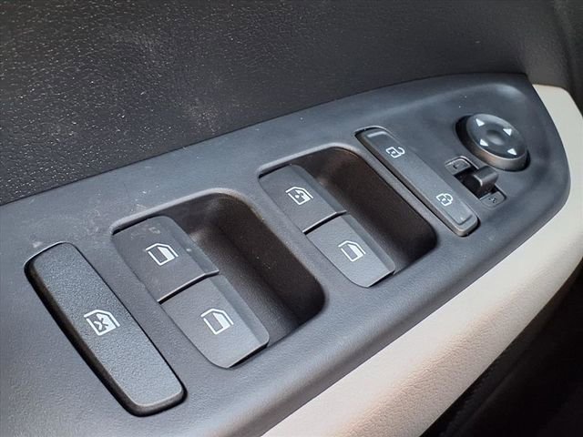 New 2026 Hyundai Venue SEL image 24