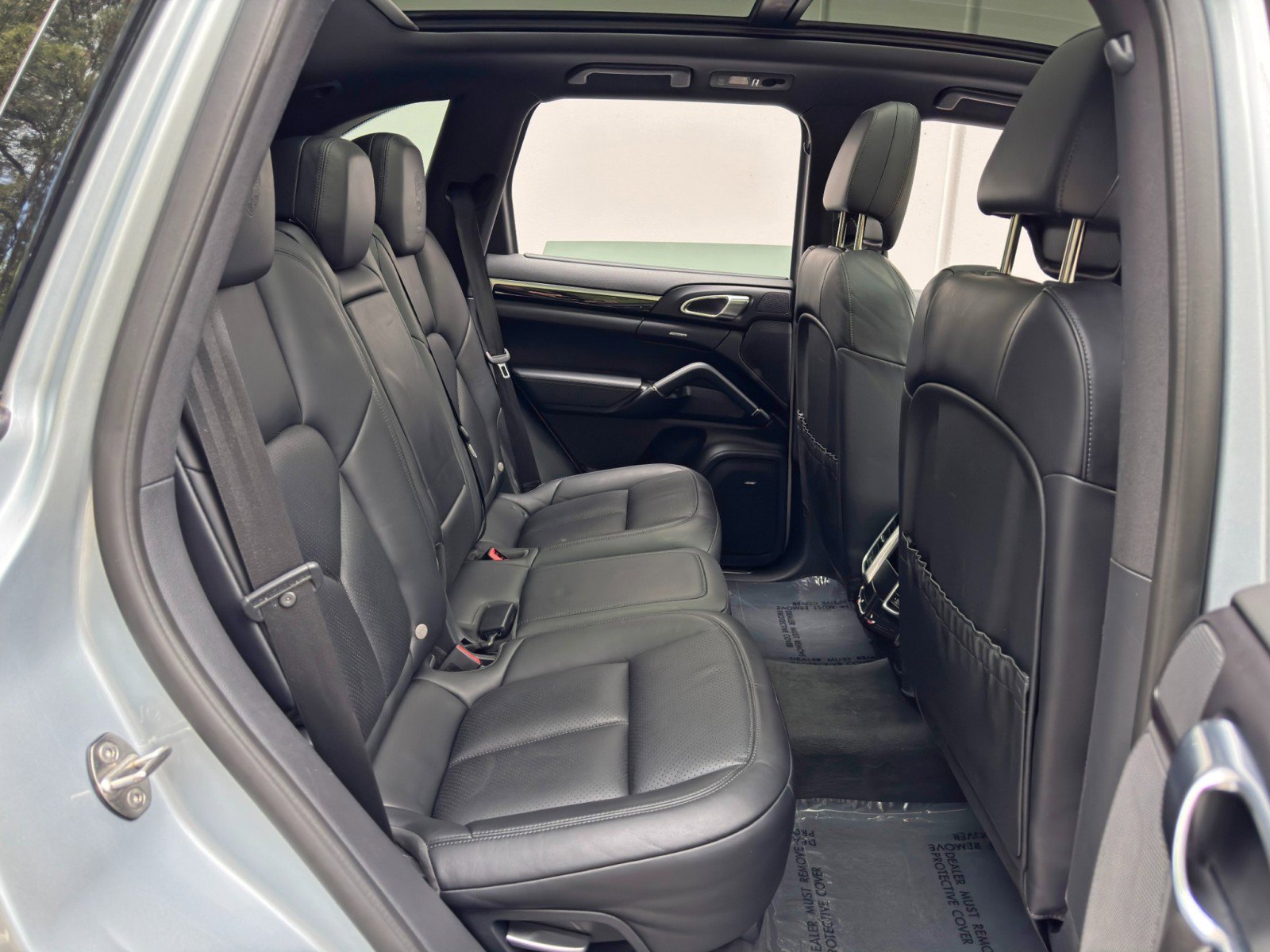 Used 2018 Porsche Cayenne Platinum Edition AWD/4WD image 36