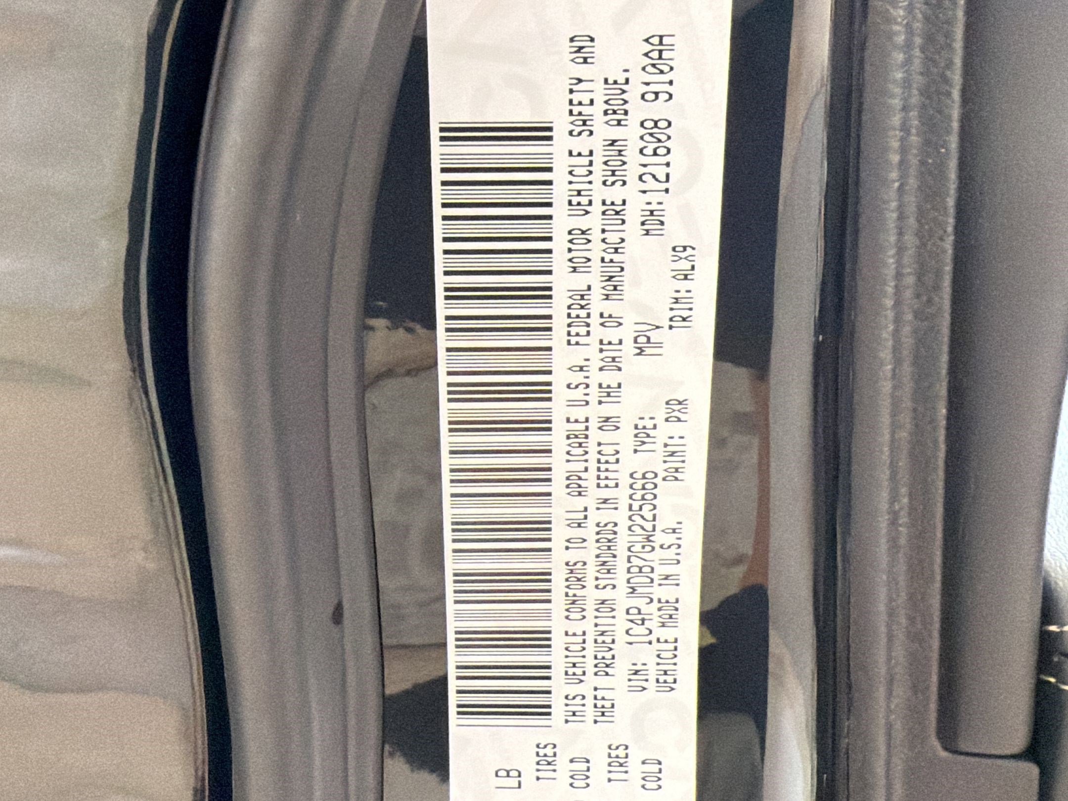 Used 2016 Jeep Cherokee Limited image 18