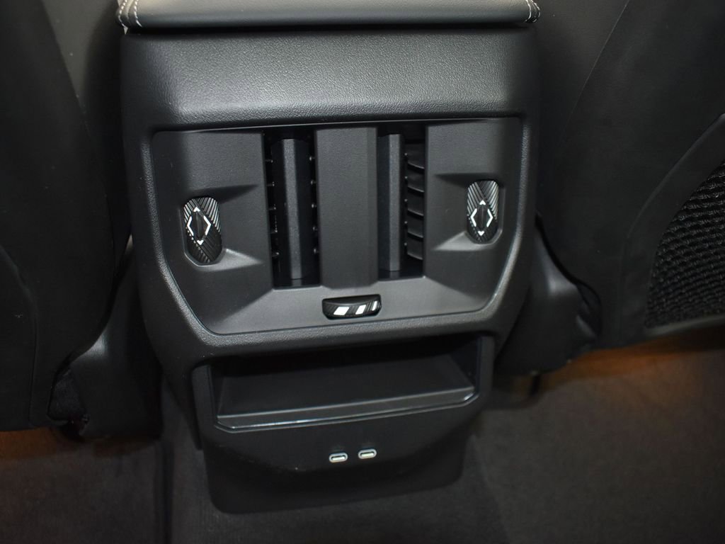 Certified 2025 BMW X3 xDrive30i w/ Premium Package image 18