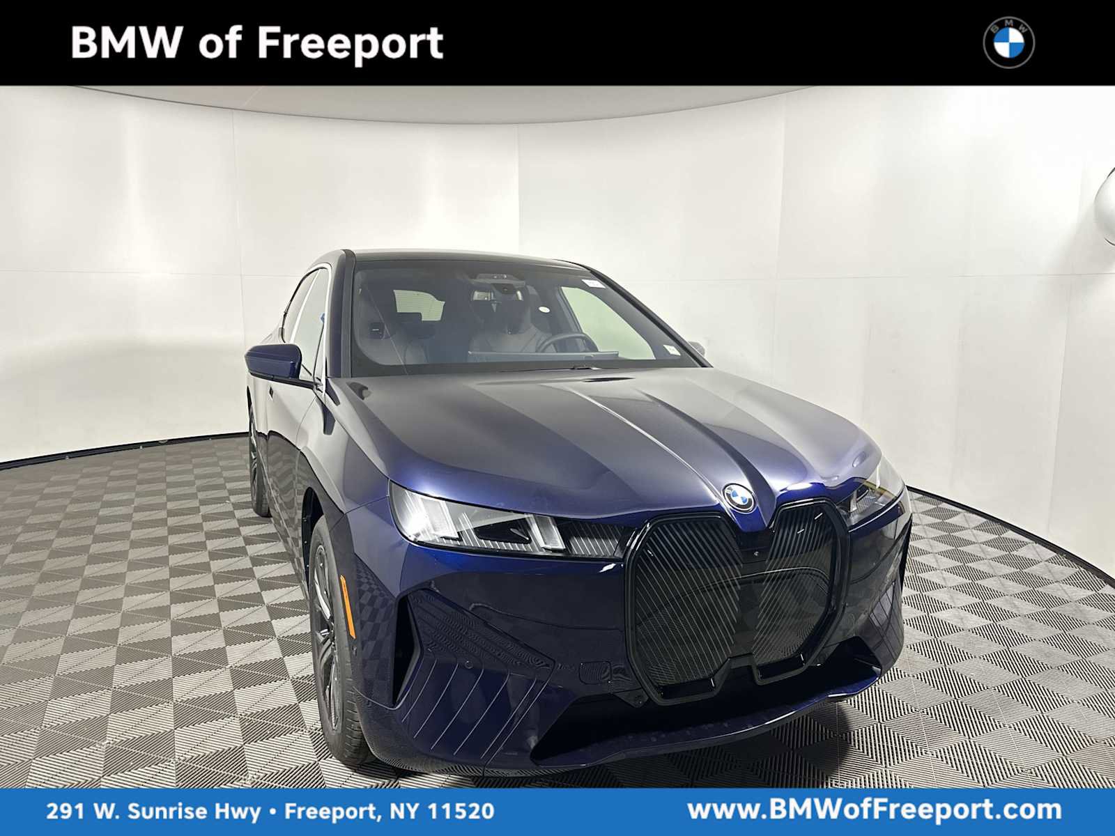 New 2026 BMW iX xDrive60 image 1