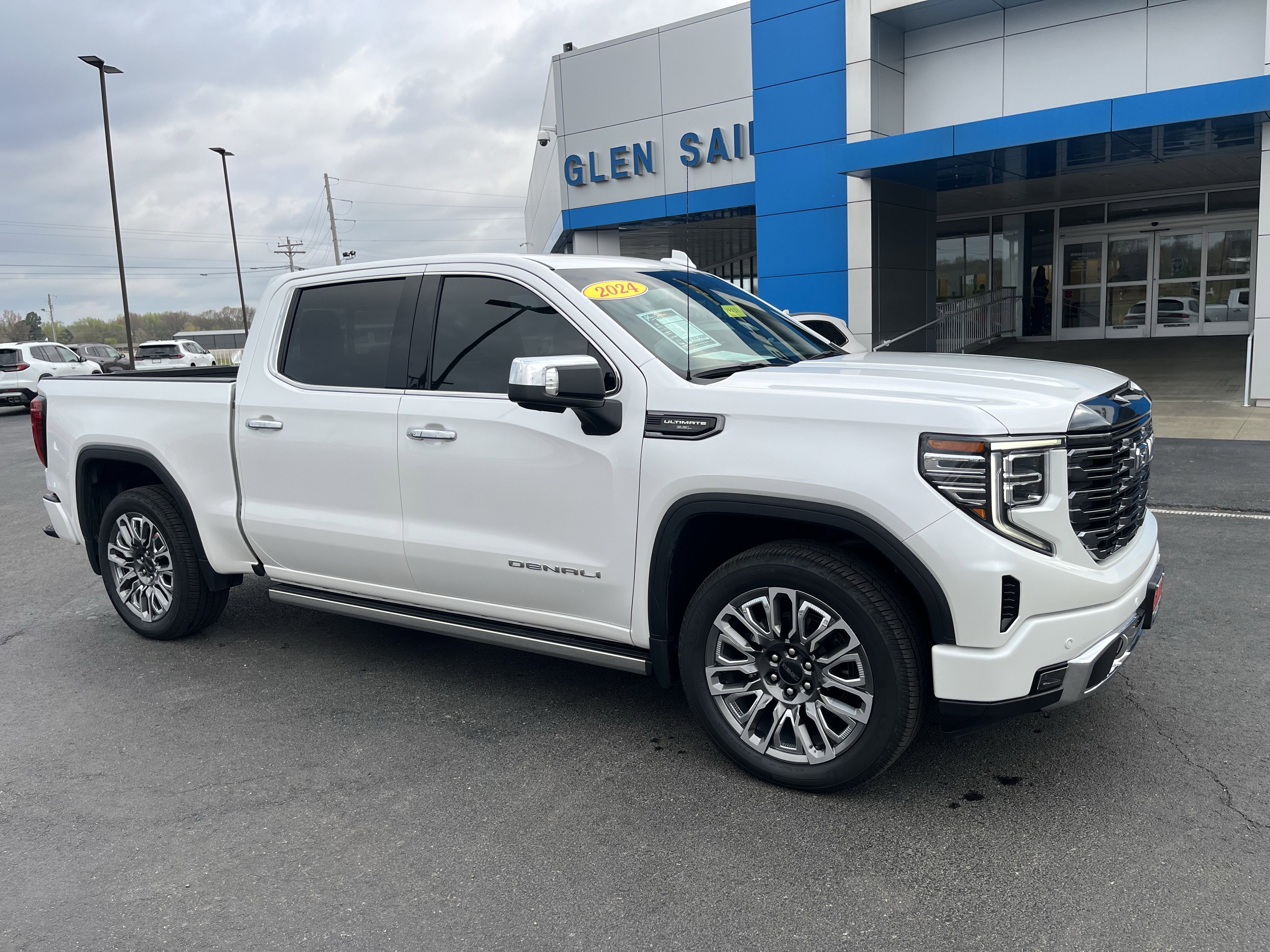 Used 2024 GMC Sierra 1500 Denali Ultimate image 11