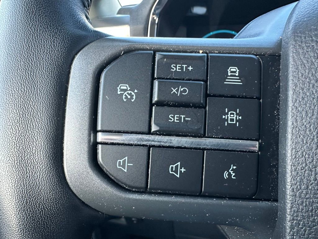 Used 2022 Ford F150 Lariat w/ Equipment Group 502A High image 32