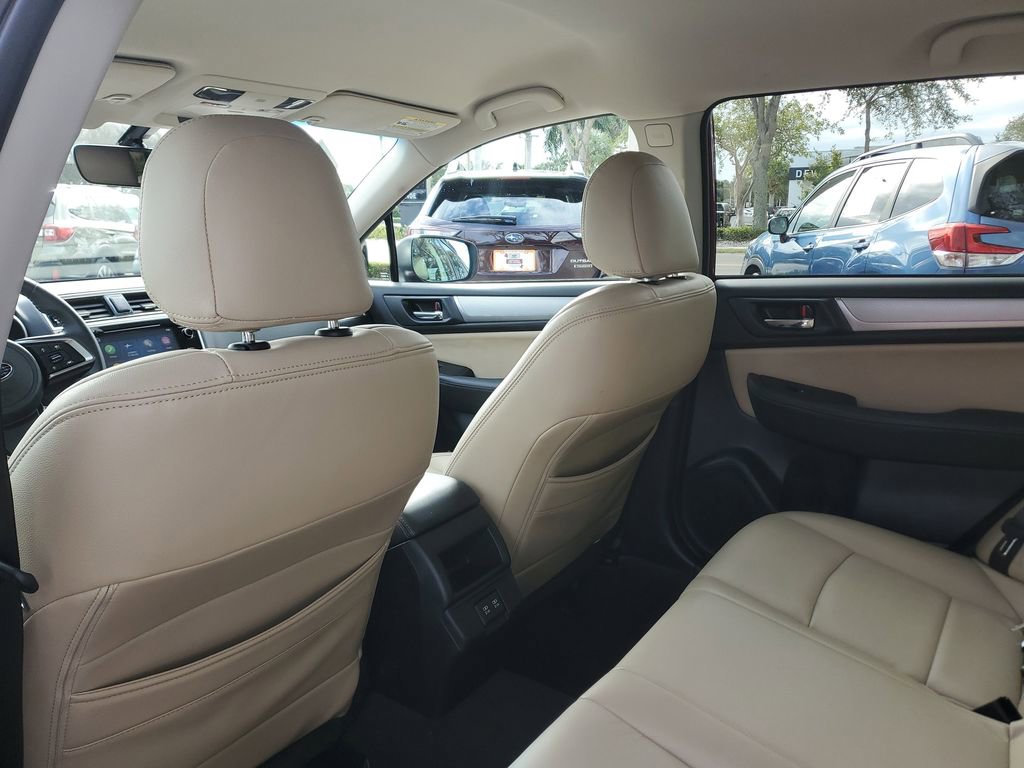 Used 2019 Subaru Outback 2.5i Premium image 15