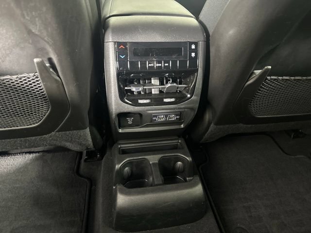 Used 2024 Jeep Grand Cherokee L Altitude AWD/4WD image 20