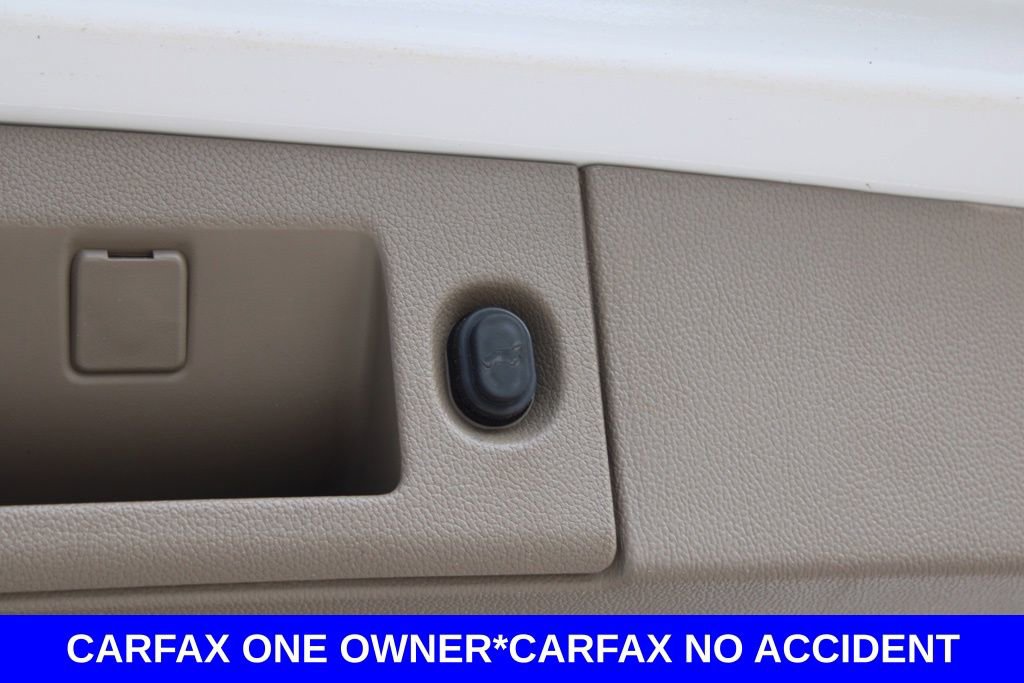 Used 2018 Chevrolet Suburban Premier image 11