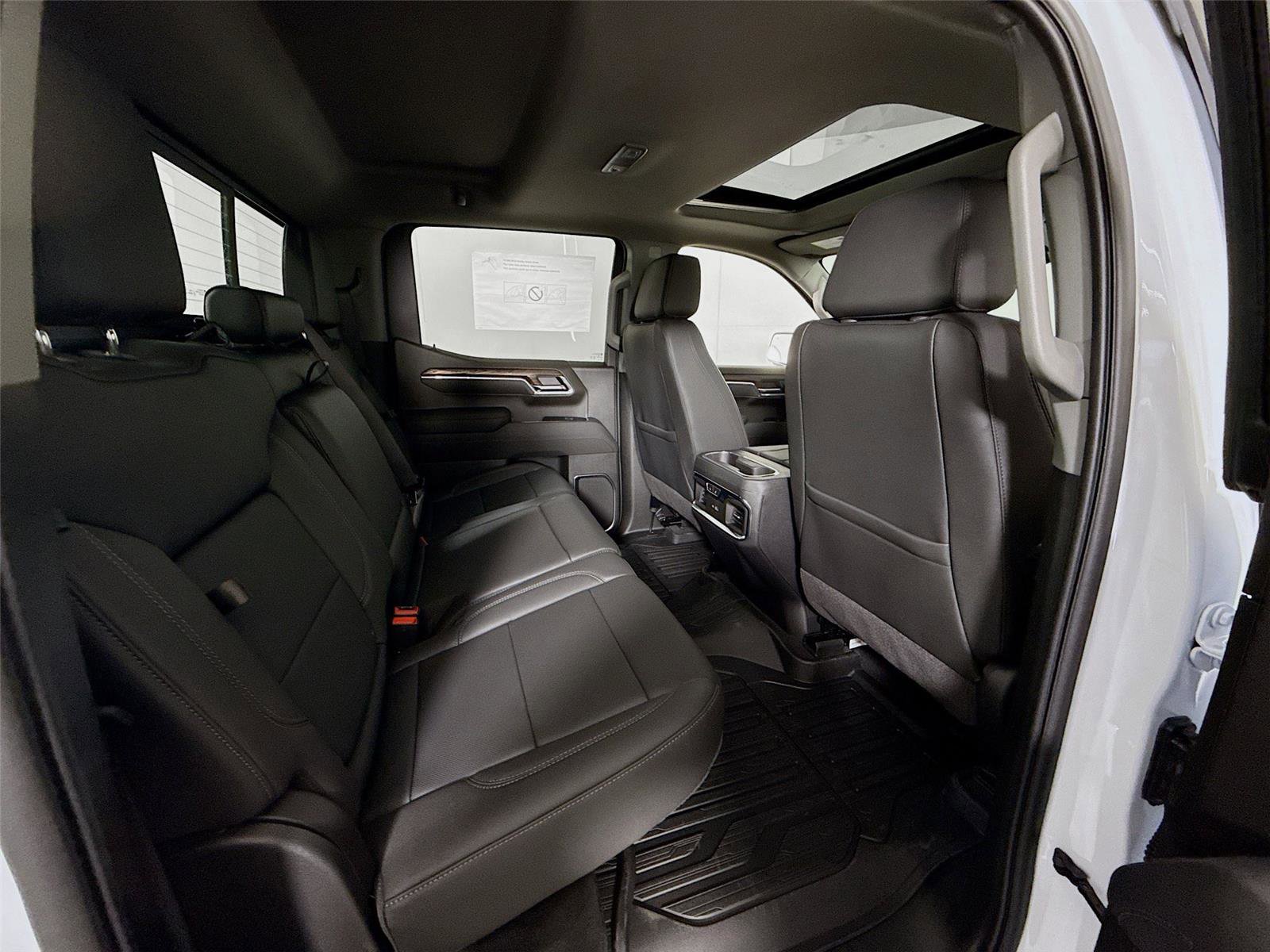 New 2026 GMC Sierra 1500 SLT w/ SLT Premium Plus Package image 23