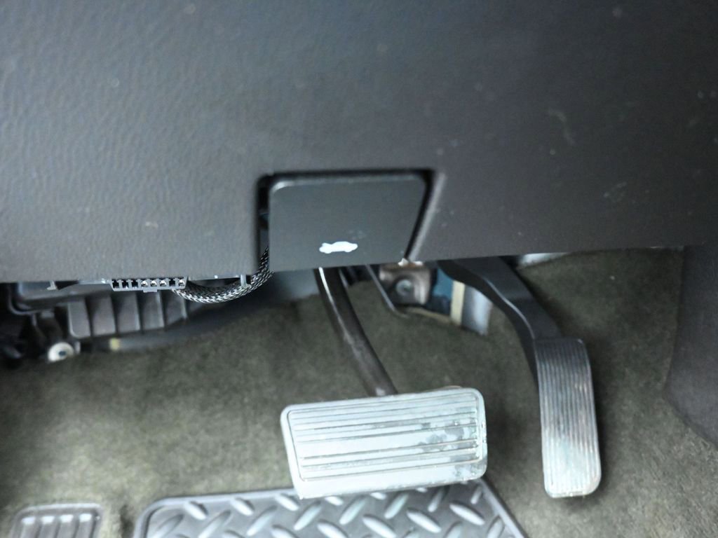 Used 2018 GMC Sierra 1500 SLE w/ SLE Value Package image 27