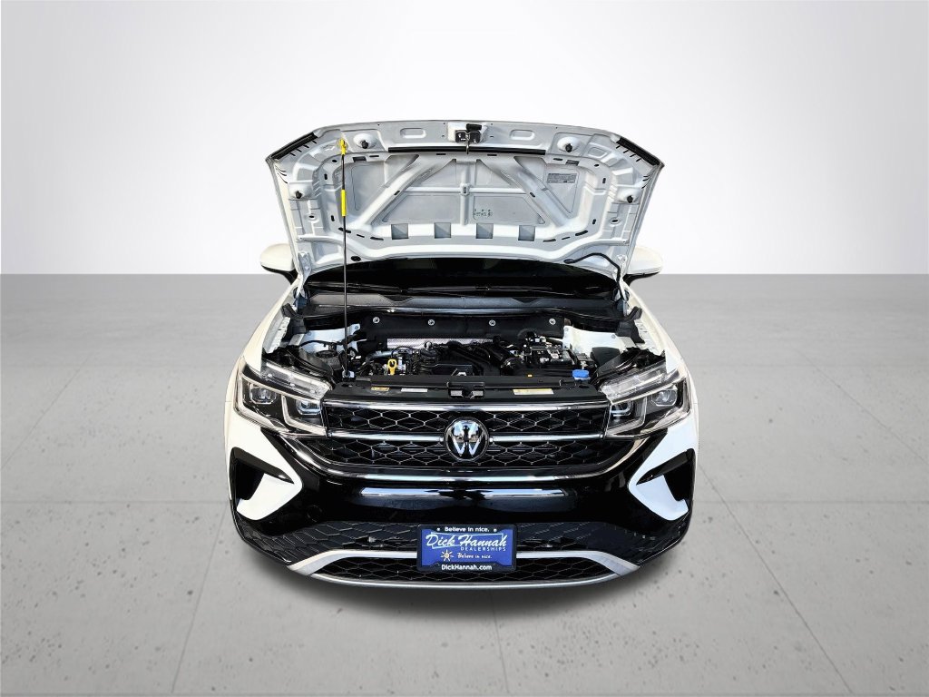 Used 2023 Volkswagen Taos SEL AWD/4WD image 24