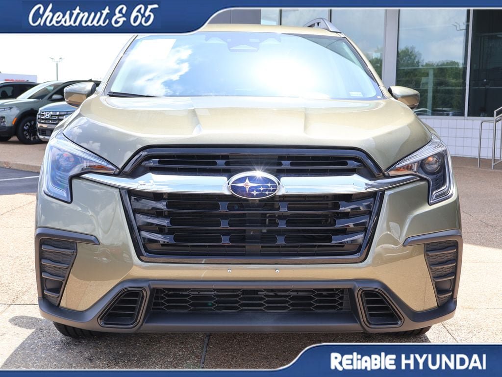 Used 2025 Subaru Ascent Premium AWD/4WD image 8