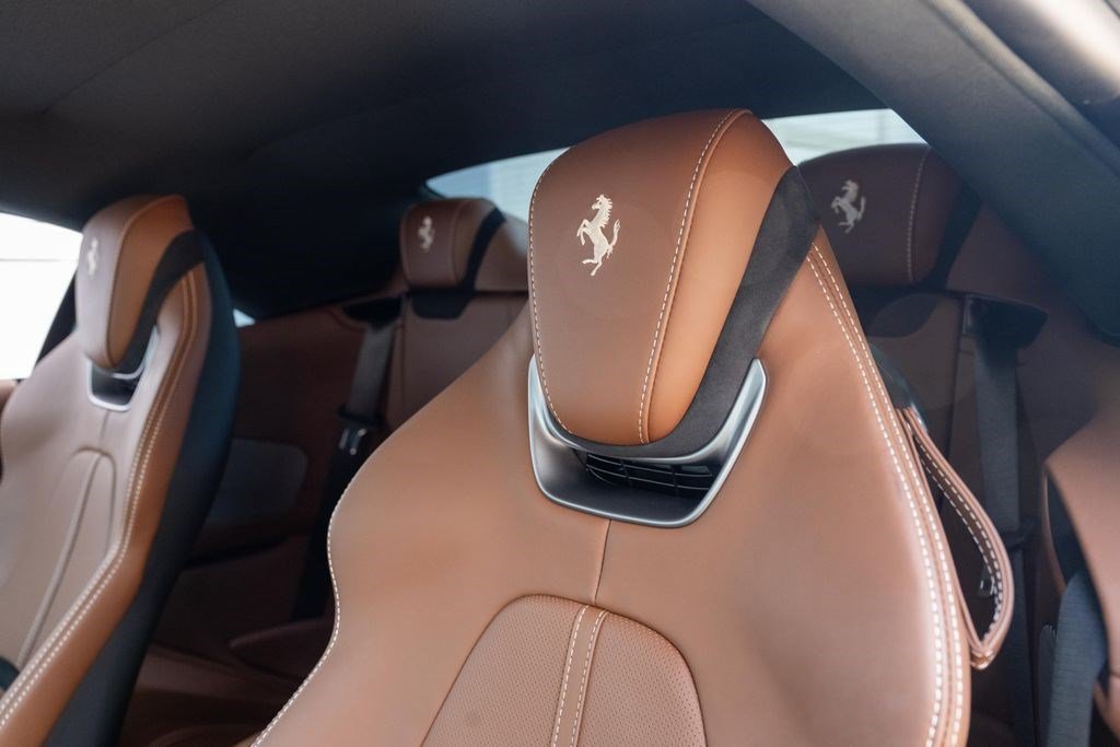 Used 2024 Ferrari Roma Spider RWD image 52