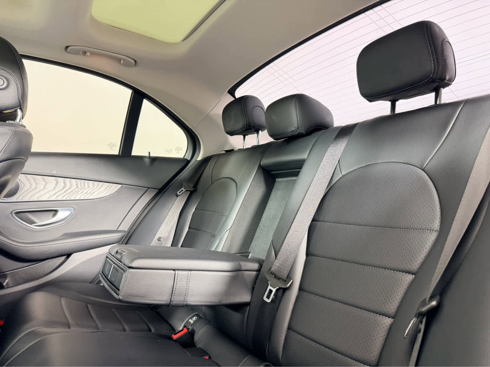 Used 2017 Mercedes-Benz C 300 Sedan image 15