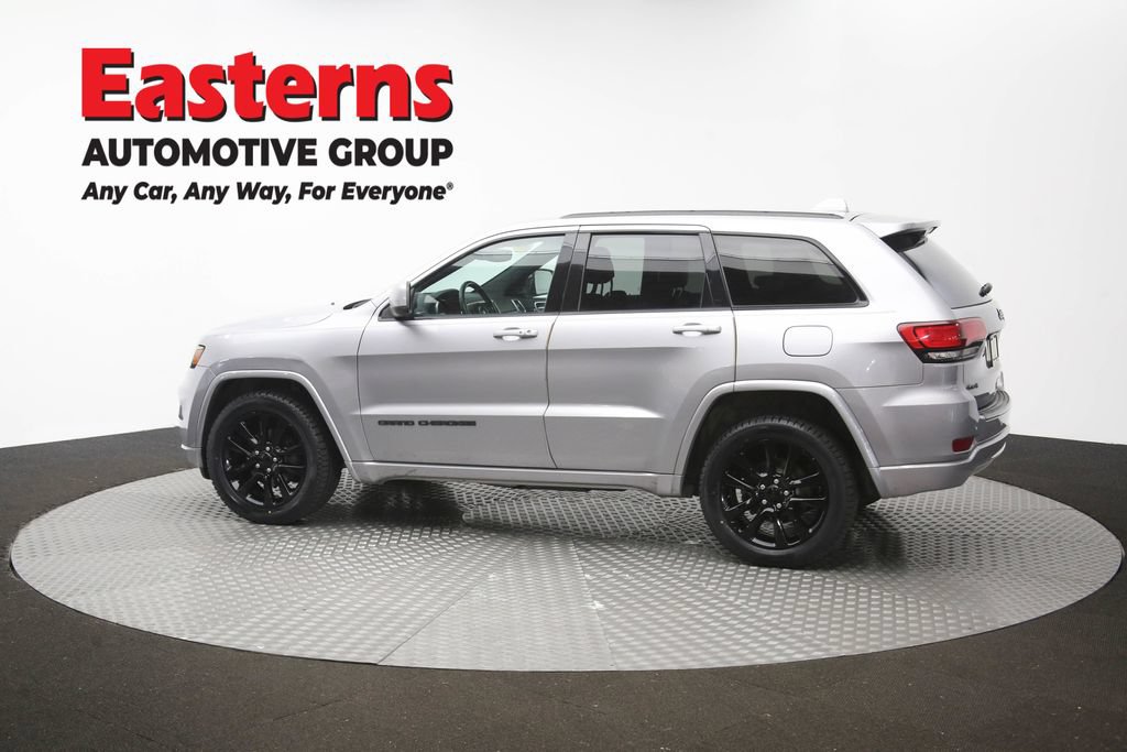 Used 2017 Jeep Grand Cherokee Altitude AWD/4WD image 61