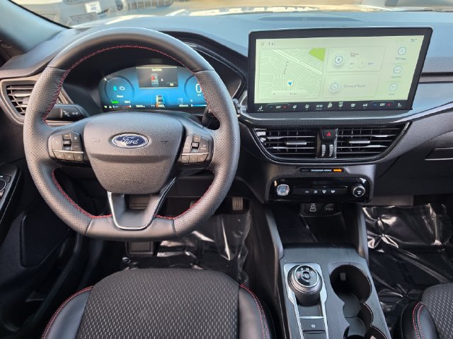 Used 2025 Ford Escape ST-Line Select w/ Tech Pack #2 AWD/4WD image 12