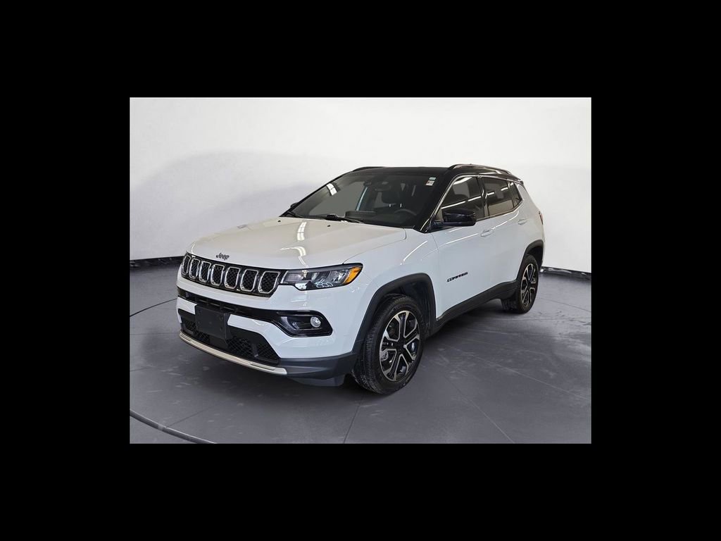 Used 2023 Jeep Compass Limited w/ Sun and Sound Group AWD/4WD image 2