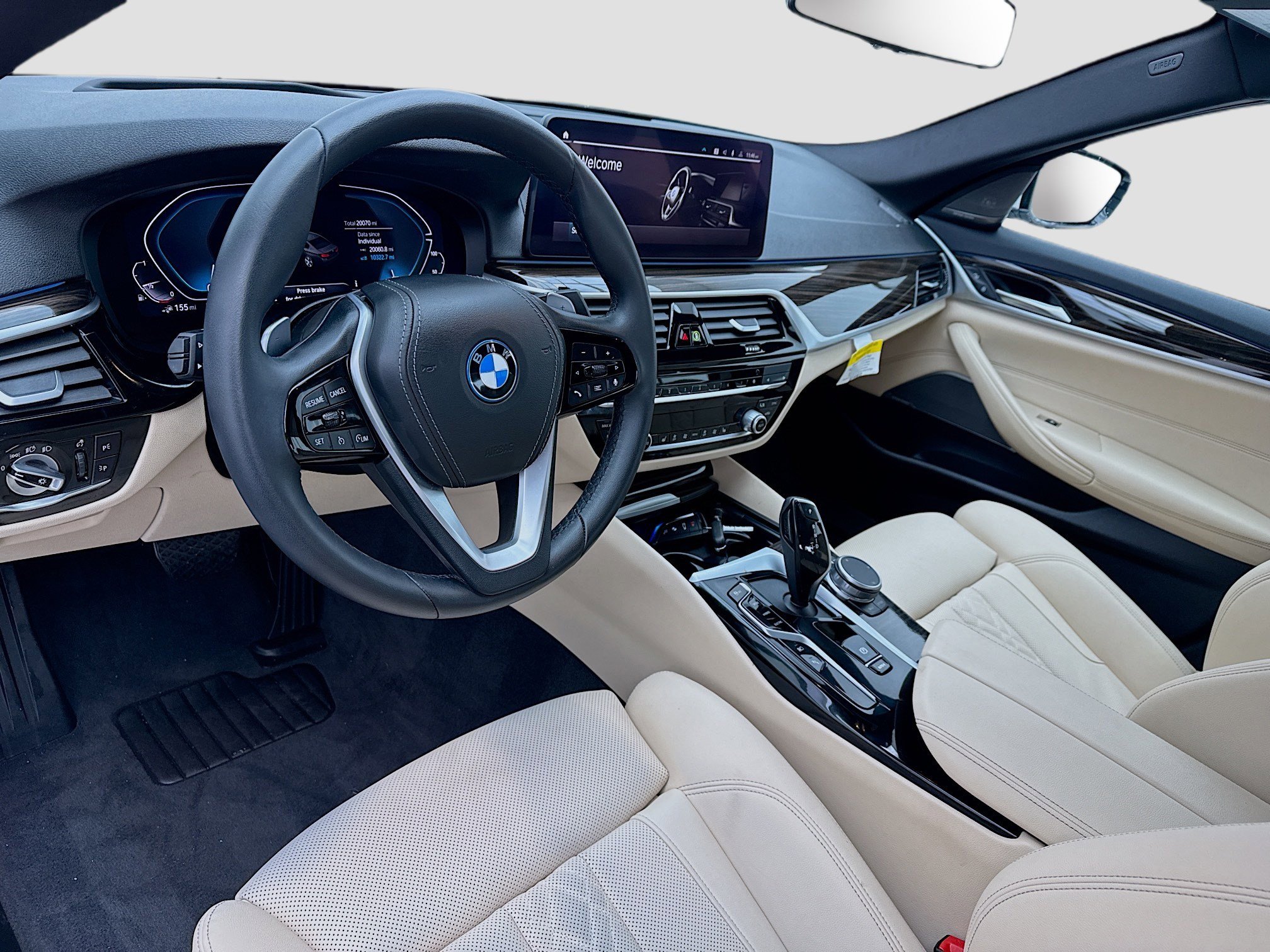 Used 2023 BMW 530e w/ Premium Package image 7