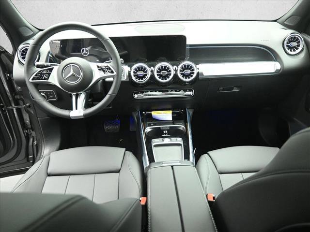 New 2026 Mercedes-Benz GLB 250 4MATIC image 21