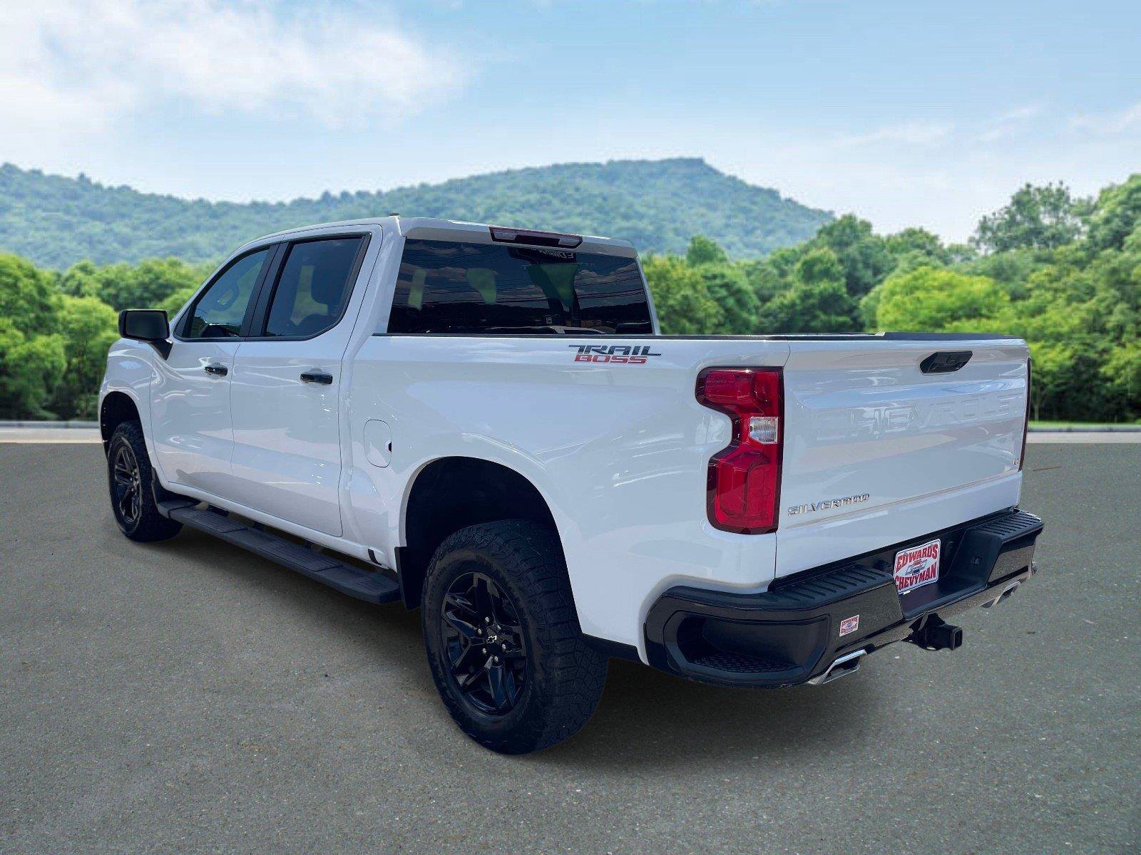 Used 2024 Chevrolet Silverado 1500 LT Trail Boss w/ Protection Package AWD/4WD image 23
