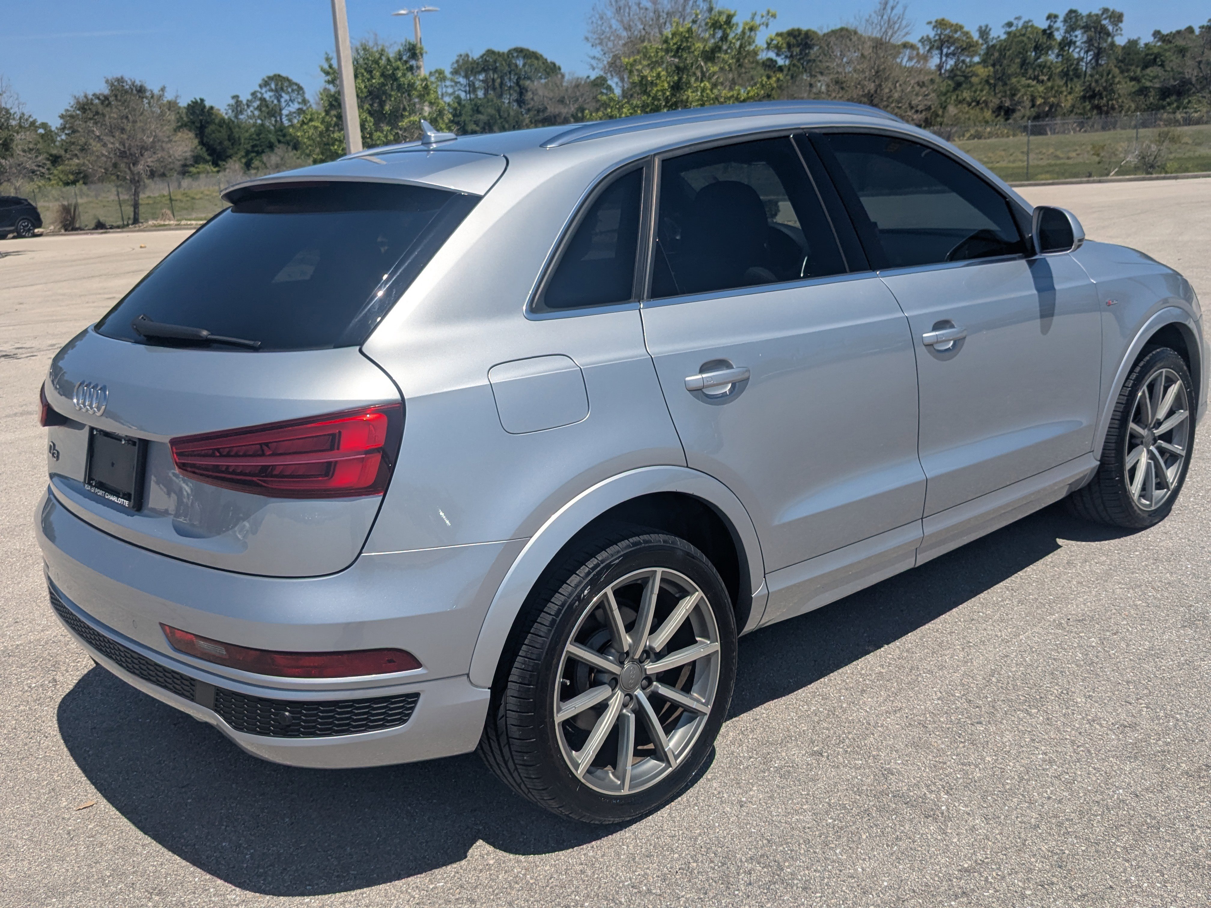 Used 2018 Audi Q3 2.0T Premium Plus w/ Premium Plus Package image 5