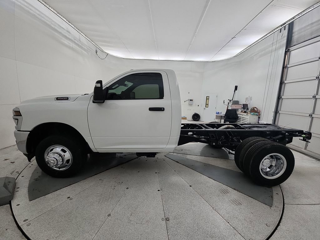New 2026 RAM 3500 Tradesman w/ Chrome Appearance Group A AWD/4WD image 5