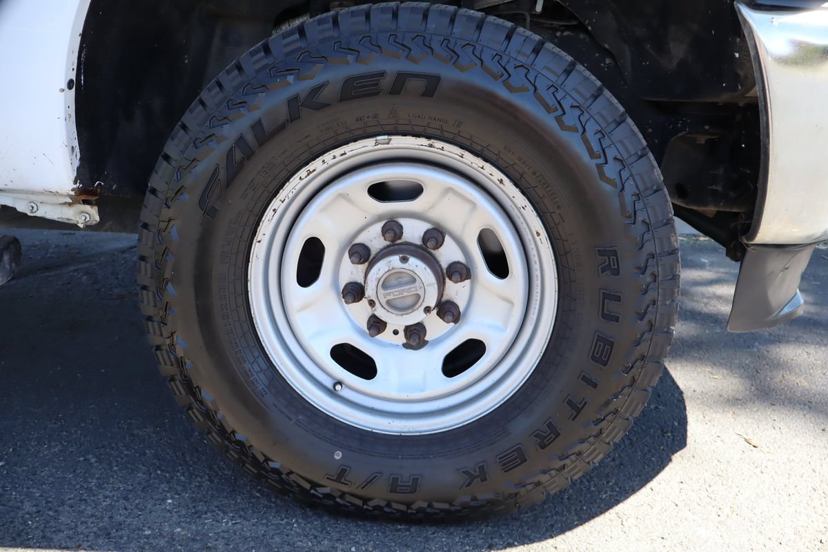 Used 2016 Ford F250 XL w/ Power Equipment Group AWD/4WD image 42