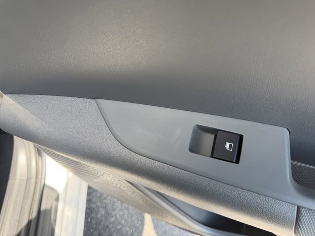 Certified 2023 Kia Niro EX Touring image 33