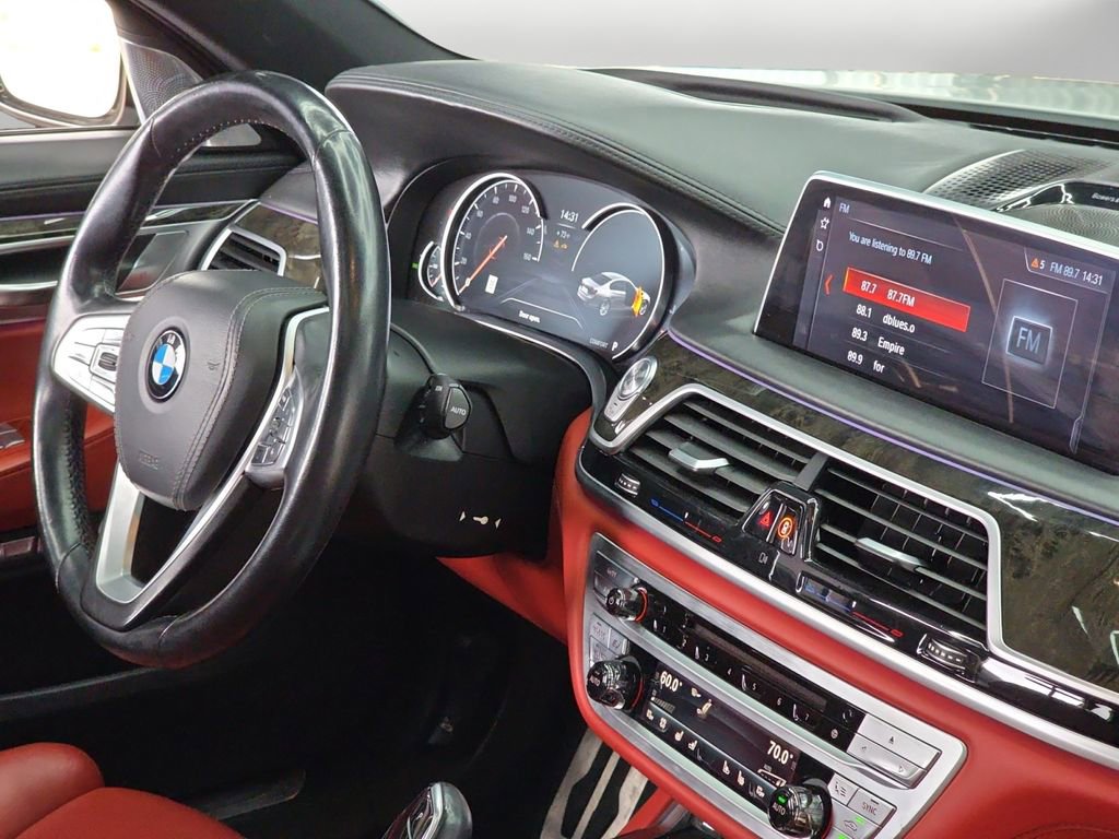 Used 2016 BMW 750i RWD image 19