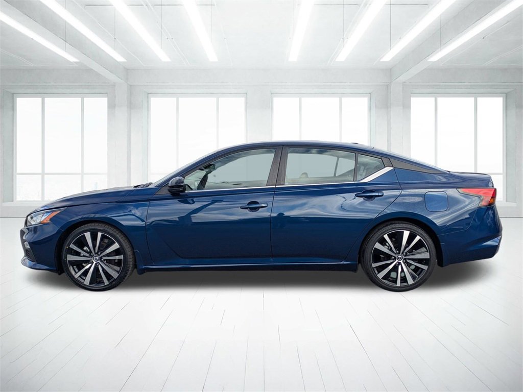 Used 2021 Nissan Altima 2.5 SR w/ SR Premium Package image 6