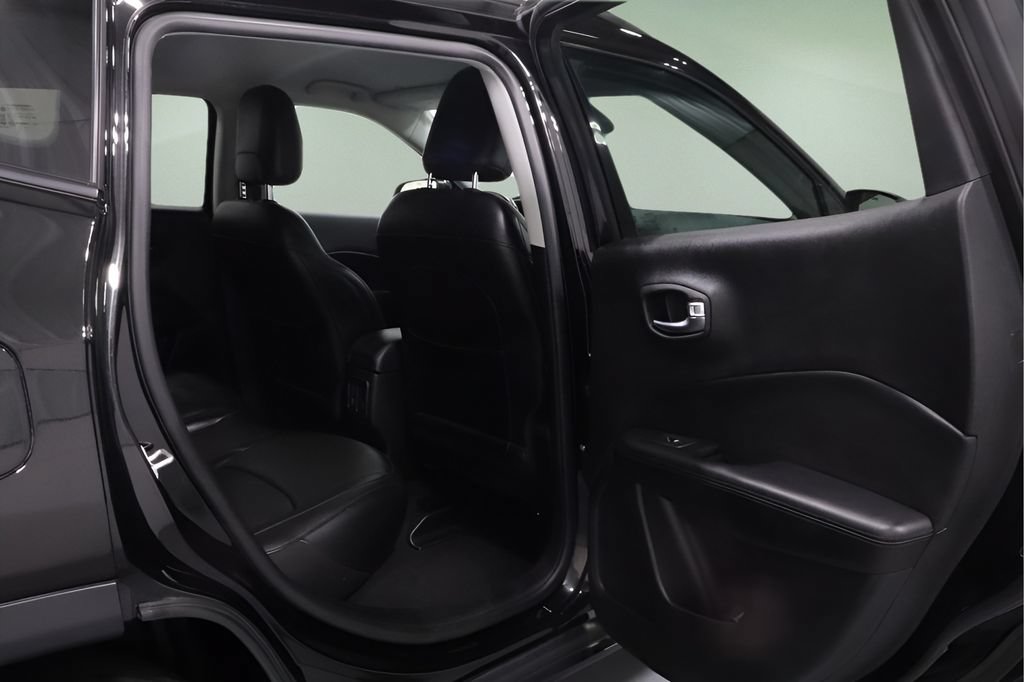 Certified 2021 Jeep Compass Latitude AWD/4WD image 14