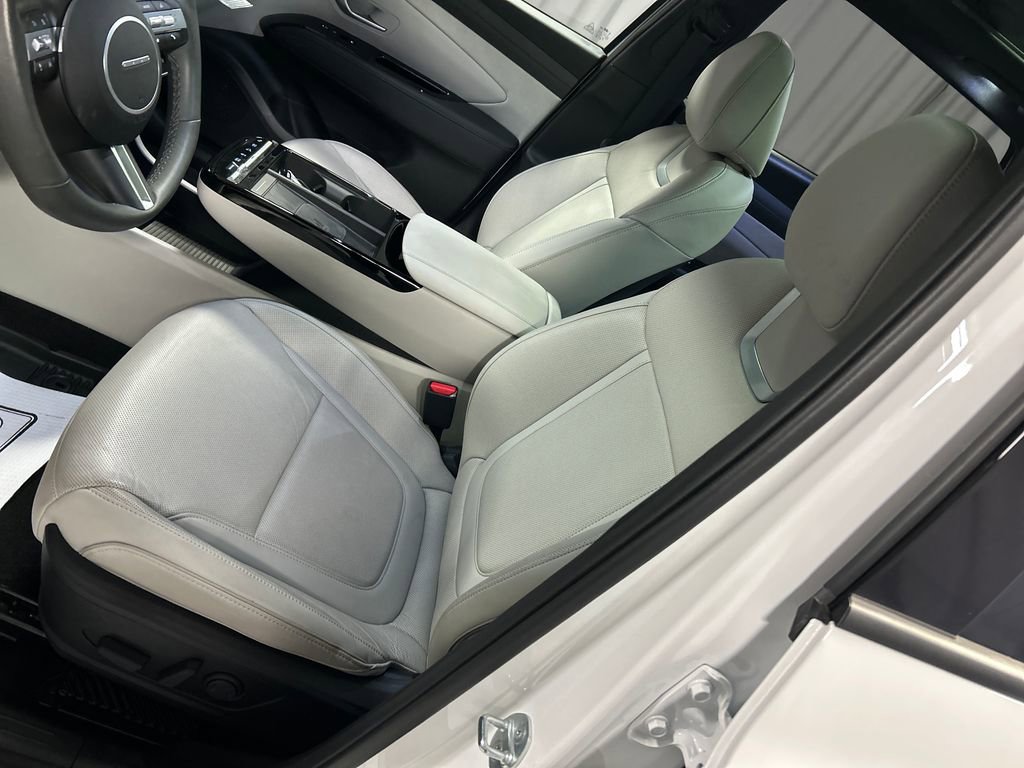 Used 2025 Hyundai Tucson Limited image 10