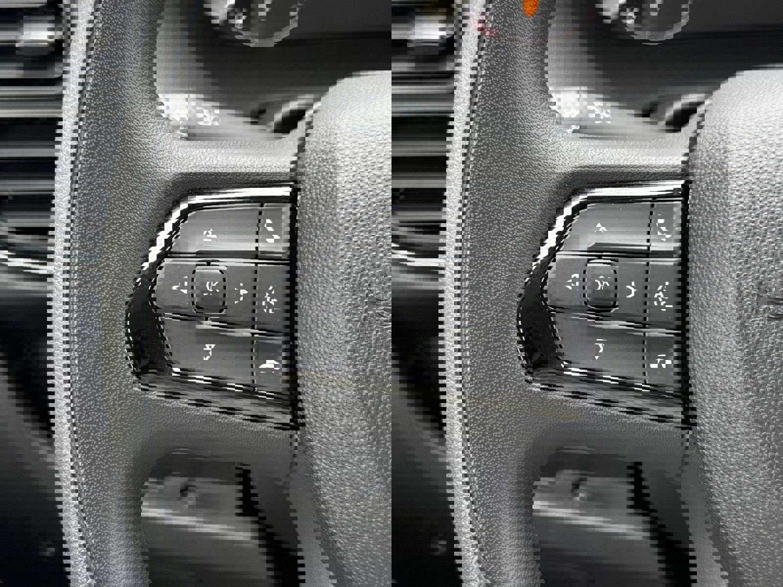 Used 2025 RAM ProMaster 2500 w/ Storage Group image 19