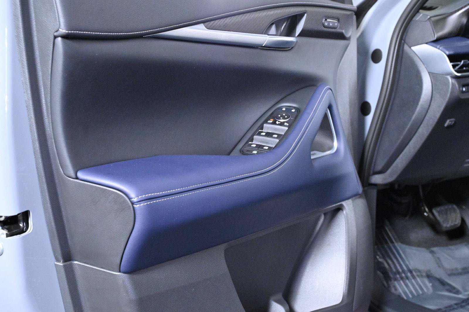 Certified 2026 INFINITI QX60 Sport w/ Dark Cargo Package AWD/4WD image 27