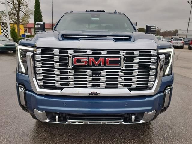 New 2026 GMC Sierra 2500 Denali w/ Denali Reserve Package image 11