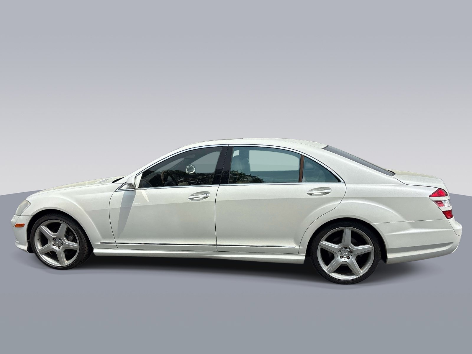 Used 2009 Mercedes-Benz S 550 4MATIC image 6