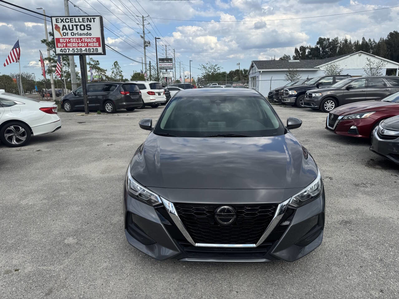 Used 2021 Nissan Sentra SV image 2