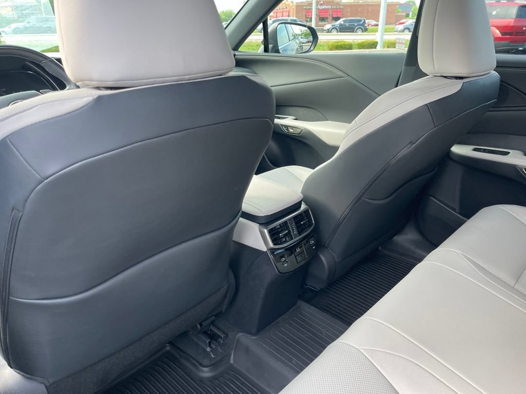 Used 2023 Lexus RX 350 Premium w/ Cold Area Package AWD/4WD image 20