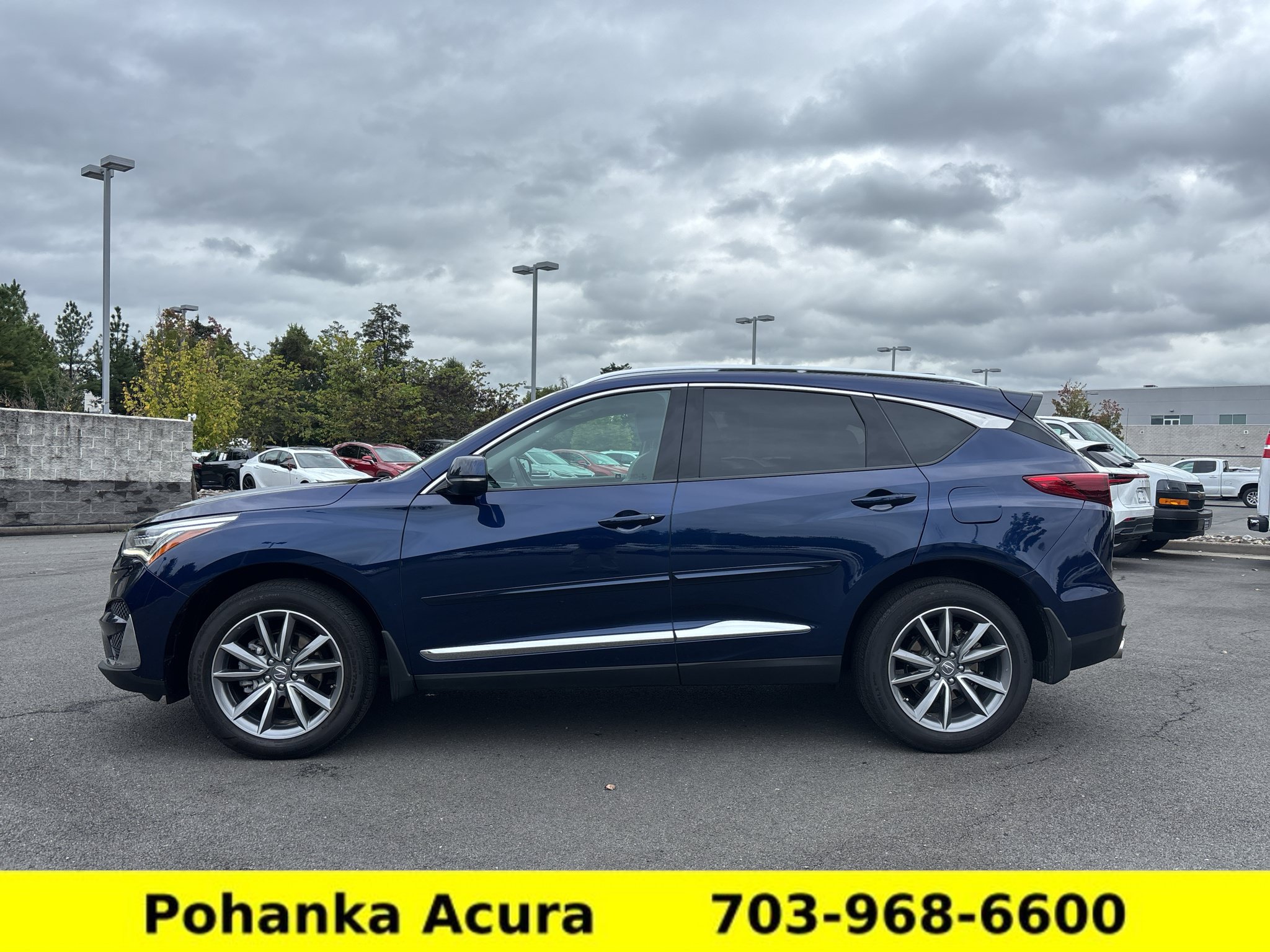 Used 2019 Acura RDX w/ Technology Package AWD/4WD image 4