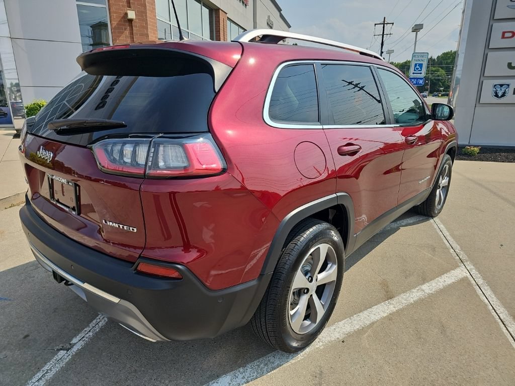 Certified 2021 Jeep Cherokee Limited w/ Elite Package AWD/4WD image 15