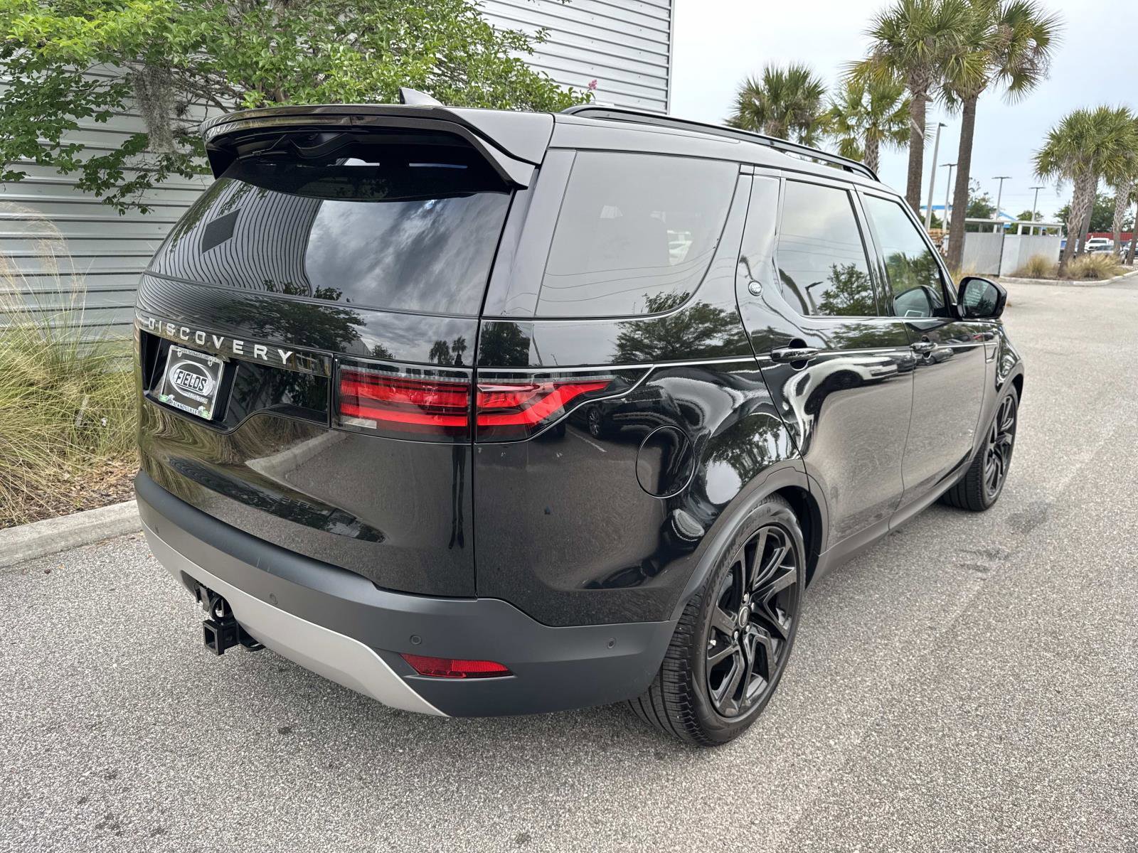 Certified 2025 Land Rover Discovery S AWD/4WD image 6