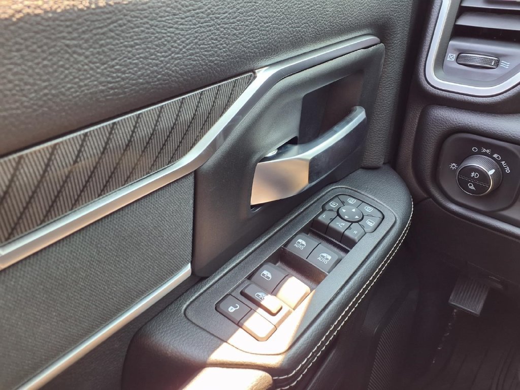 New 2027 RAM 2500 Big Horn AWD/4WD image 17