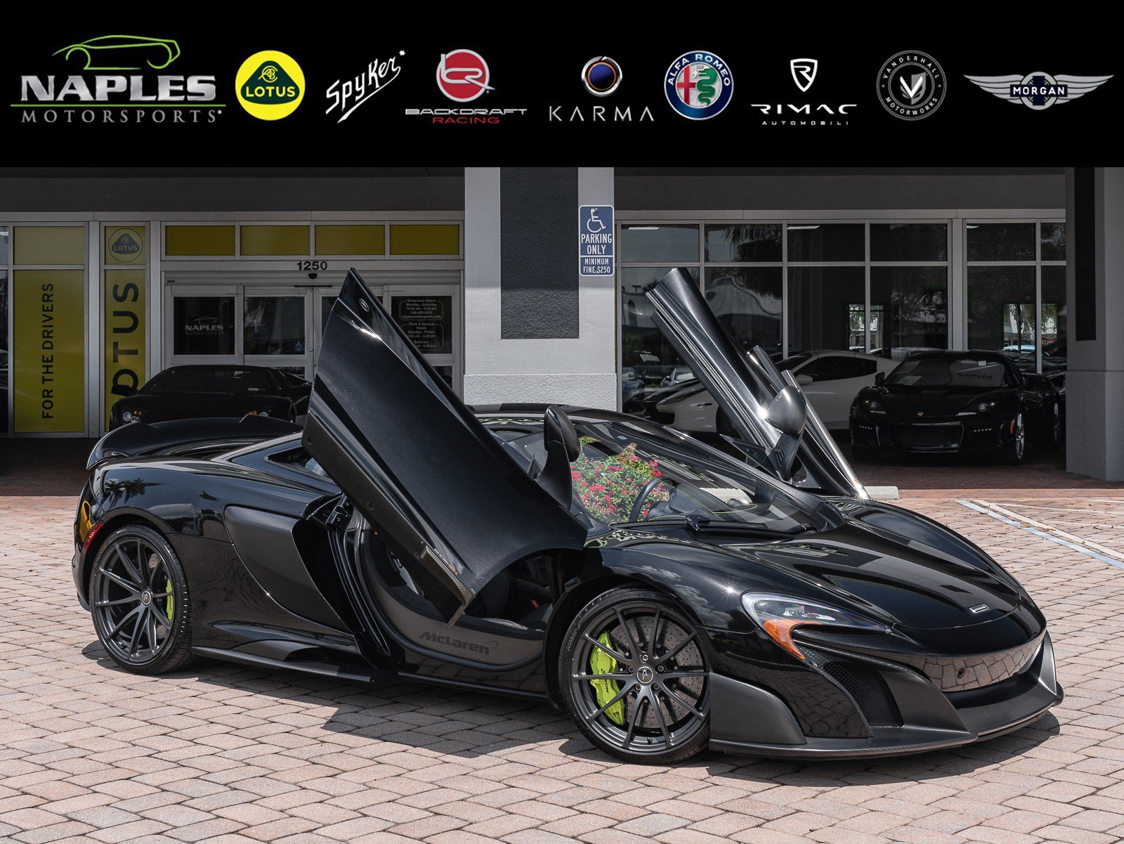 Used 2016 McLaren 675LT Coupe image 1