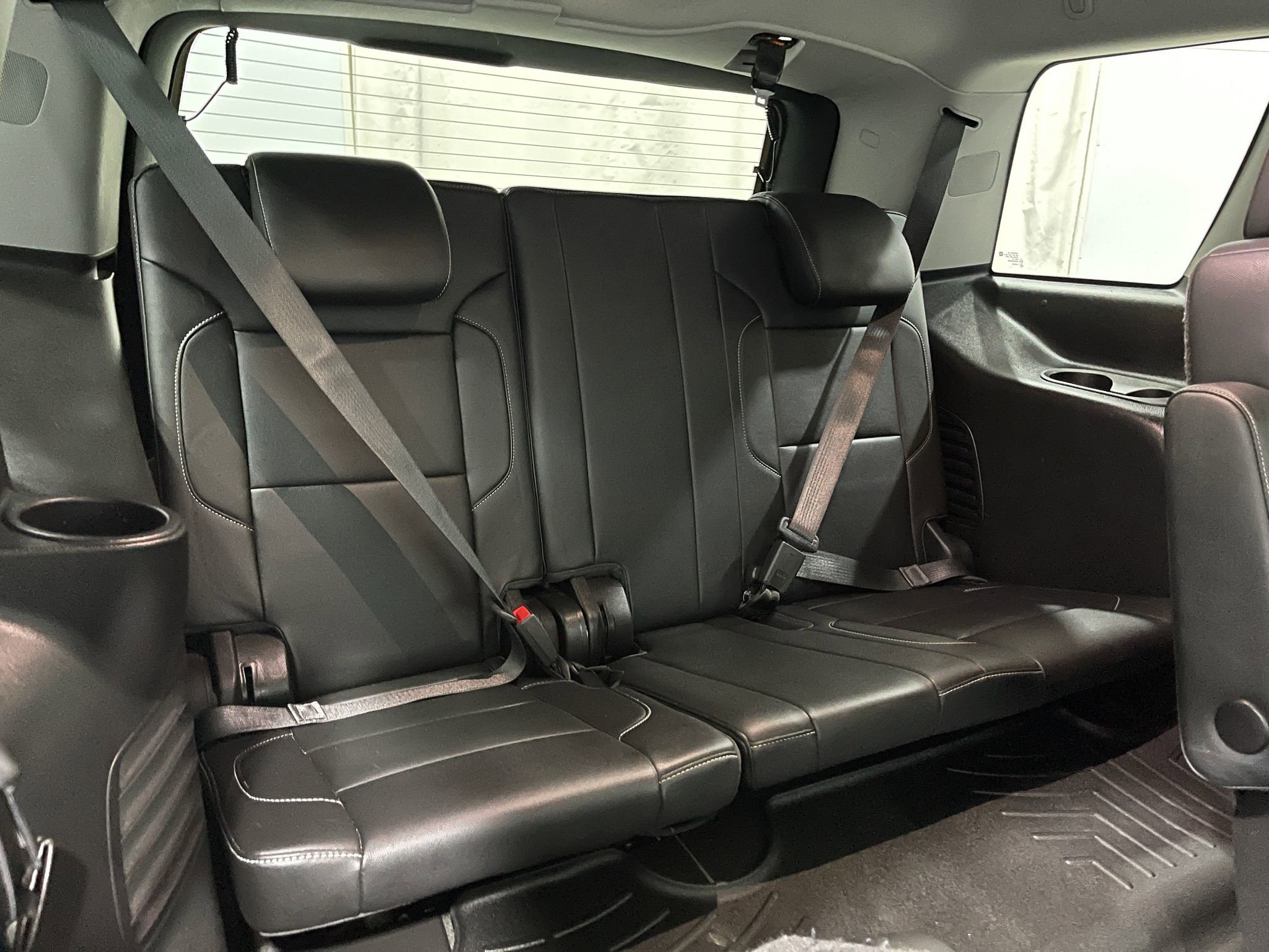 Used 2018 Chevrolet Tahoe LT w/ Luxury Package AWD/4WD image 32