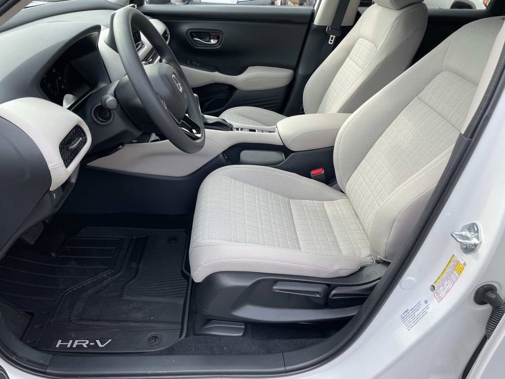 New 2026 Honda HR-V LX image 13